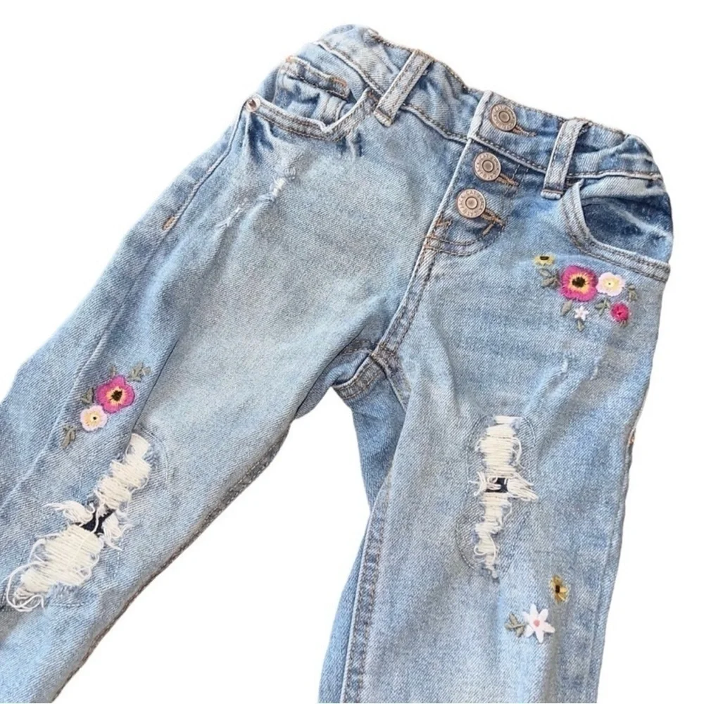 Cat & Jack Super-stretch Distressed Snap Jeans Floral Appliqués Size 4T